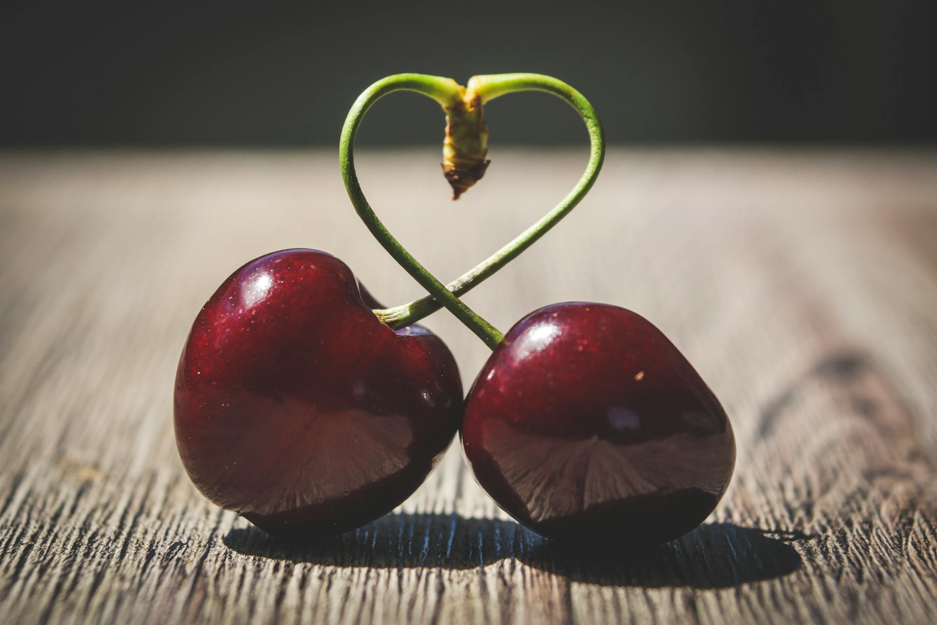 Are Cherries Healthy? Cherries Nutrition and Health Benefits