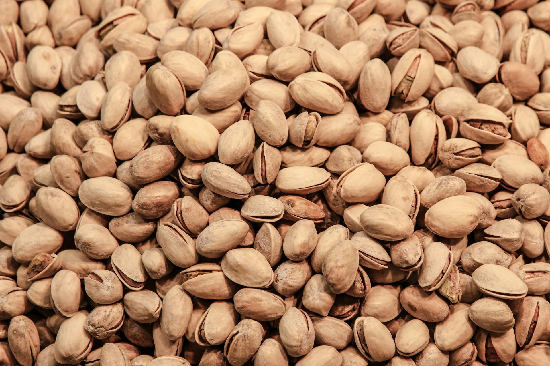 Pistachio: Nutrition and Health Benefits of Pistachio Nuts