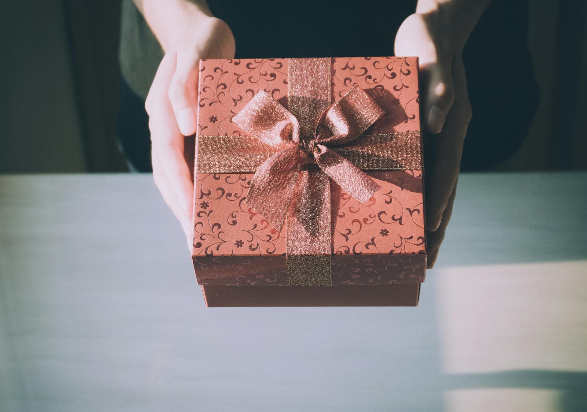 Gifts for Men: Best Presents for a Man